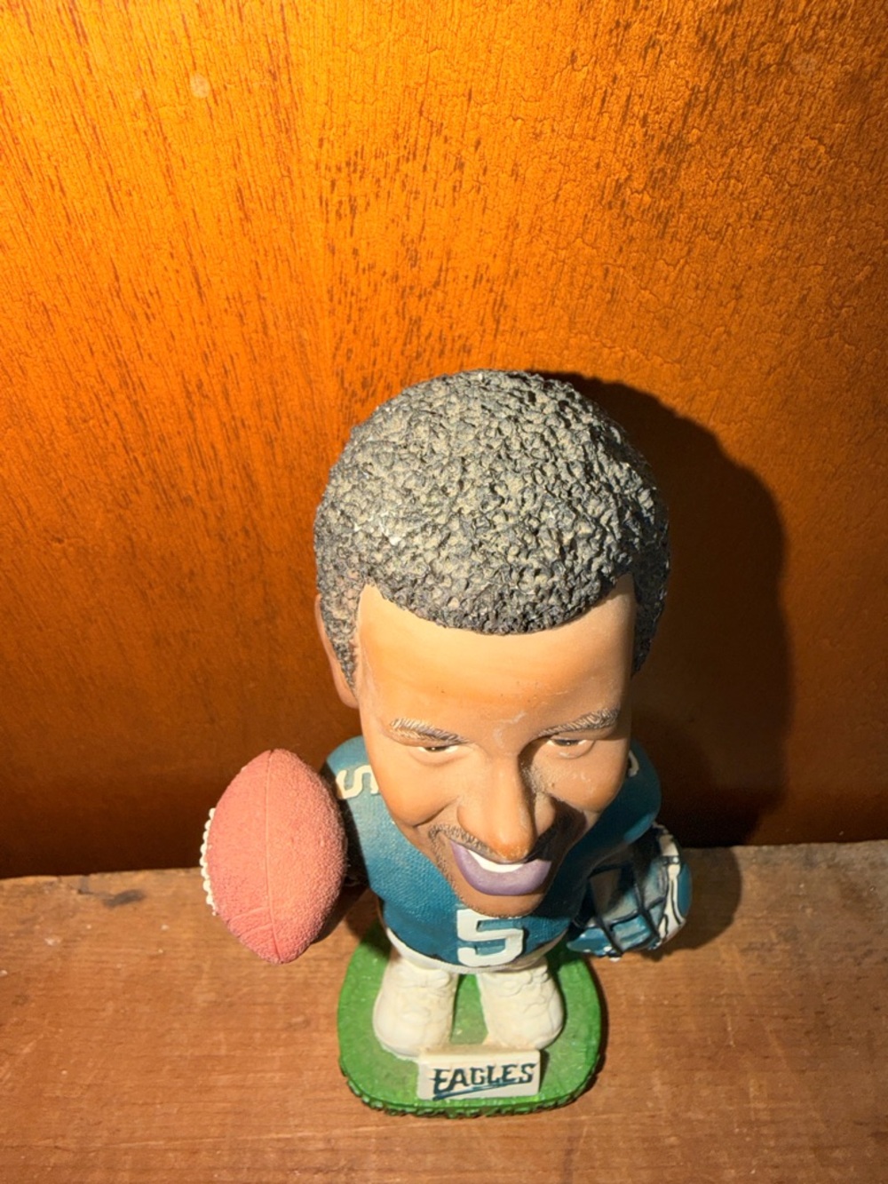 Philadelphia Eagles Donovan McNabb Bobblehead NFL Quarterback Statue - Picture 3 of 10